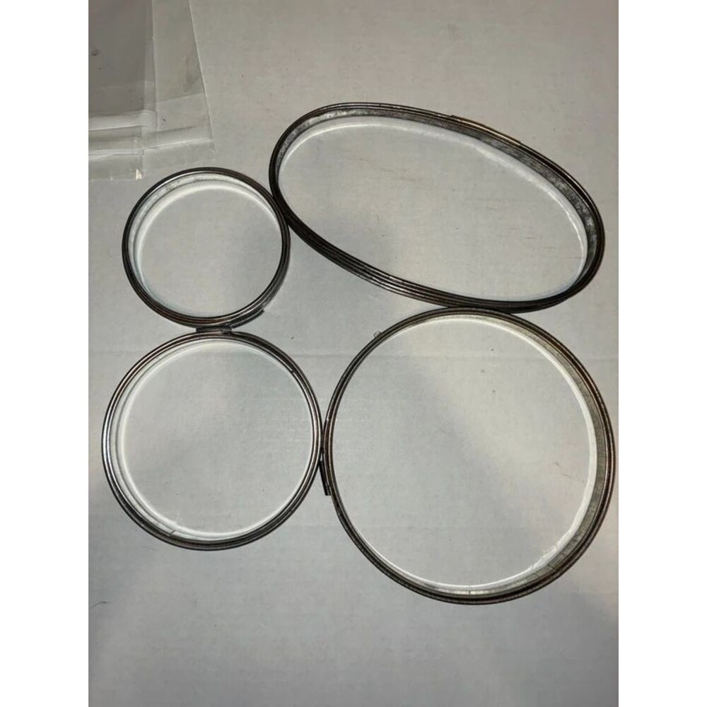 Metal embroidery hoops